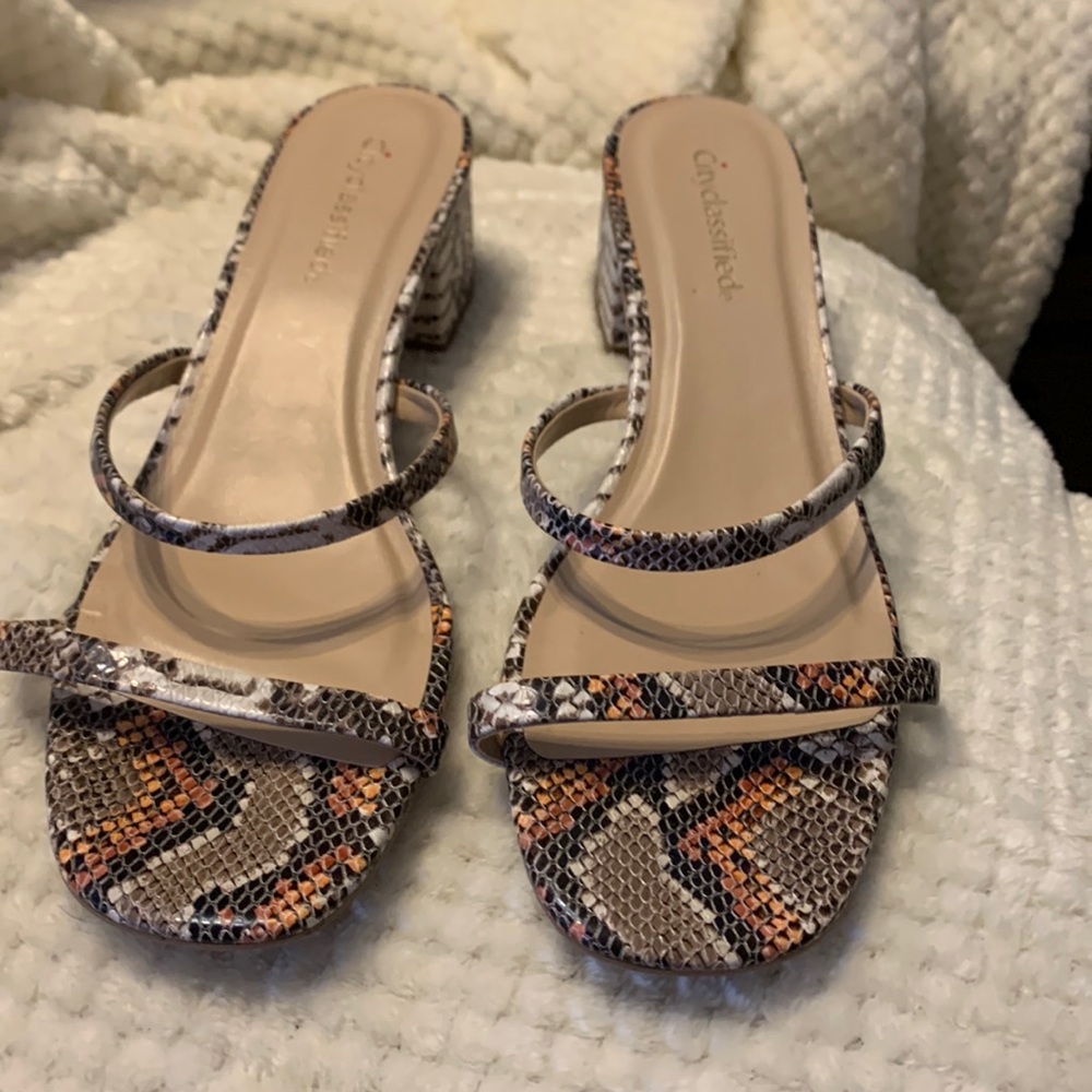 Strappy low heel sandals